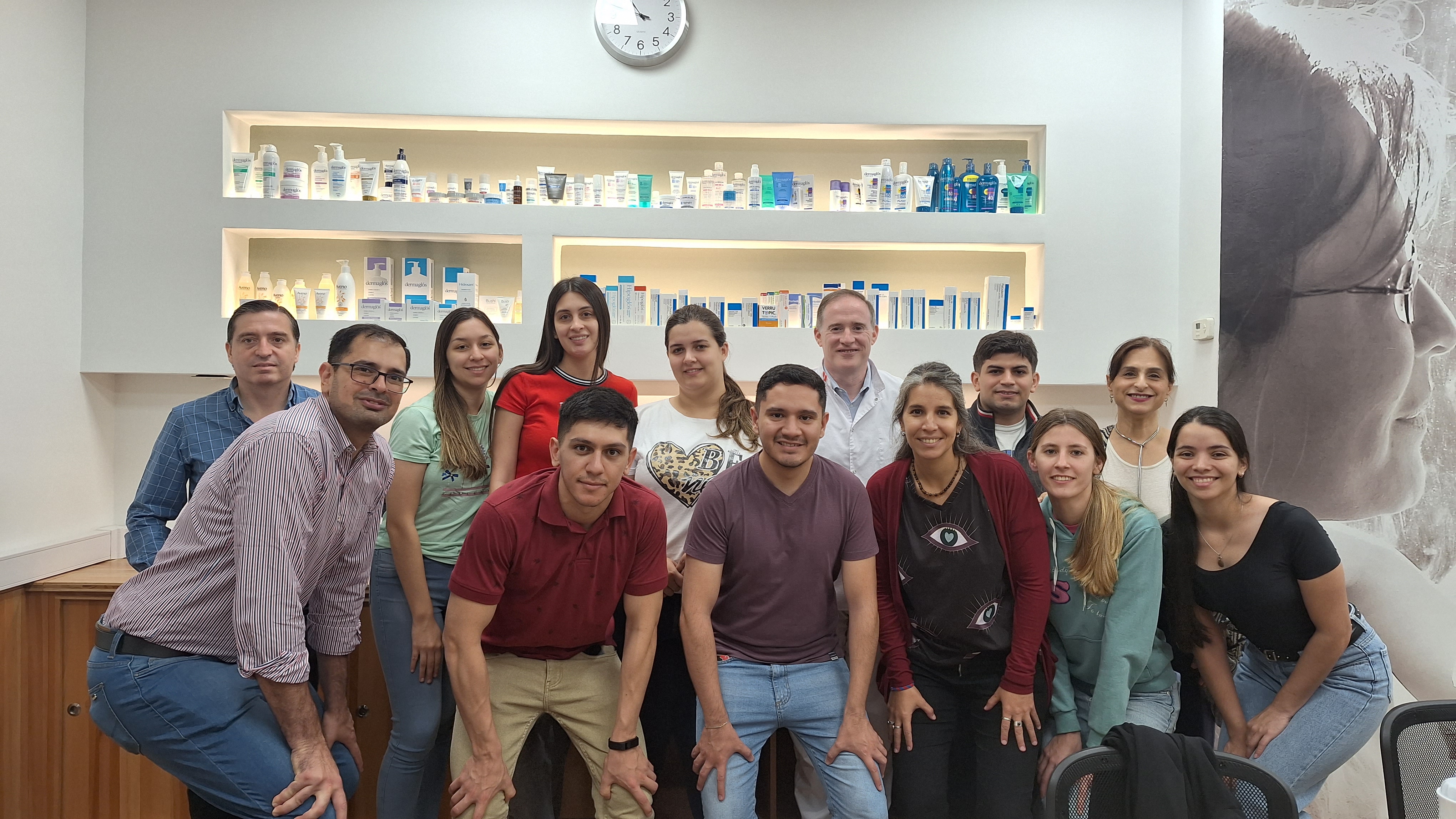 Imagen 1 - Alumnos Farmacia de la Universidad de Chaco Austral