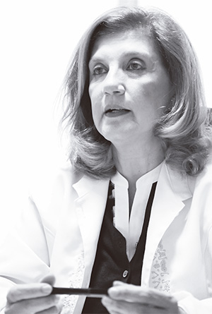 Doctora dermatóloga  Margarita Larralde